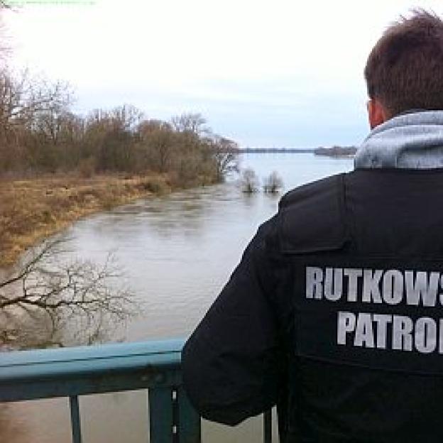 Toruń: Ekipa Krzysztofa Rutkowskiego wznowiła poszukiwania Remigiusza Baczyńskiego
