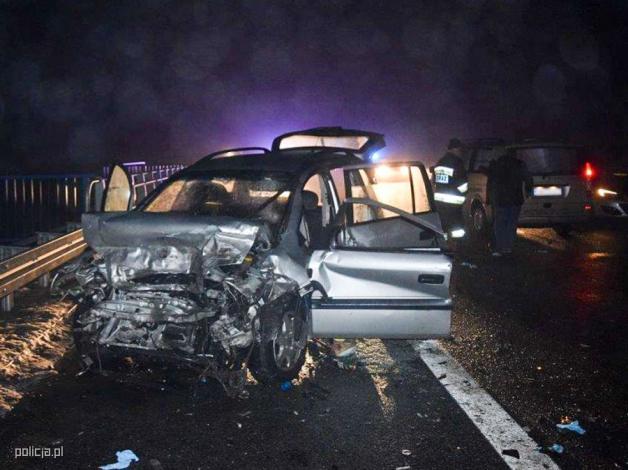 [FOTO] Karambol na autostradzie A2. Zginęły dwie osoby! 